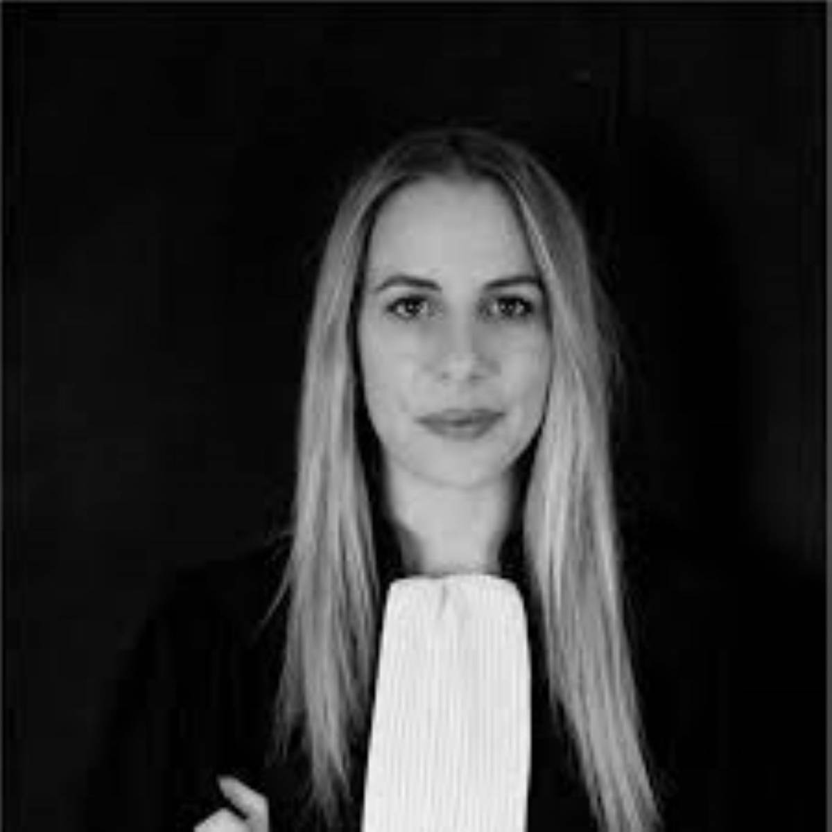 Avocat en droit judiciaire Nice Maître Eva CASTIGLIA